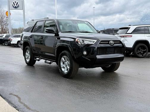 Midnight Black Metallic 2023 Toyota 4Runner SR5 Premium