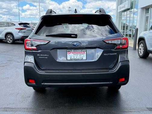 Magnetite Gray Metallic 2025 Subaru Outback Premium