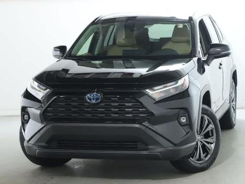 2022 Toyota RAV4 Hybrid XLE Premium