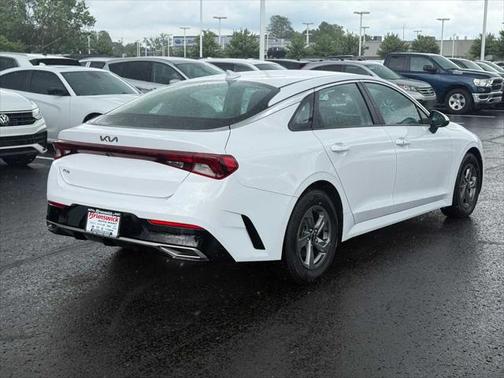 2022 Kia K5 LXS