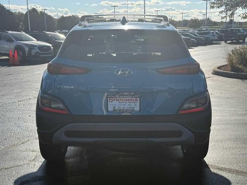 2022 Hyundai KONA SEL
