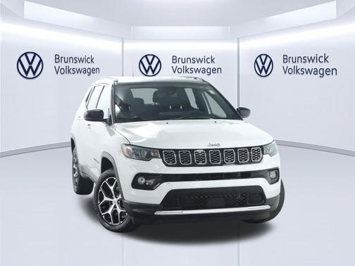 Bright White Clearcoat 2024 Jeep Compass Limited