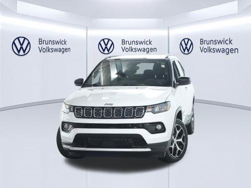 Bright White Clearcoat 2024 Jeep Compass Limited