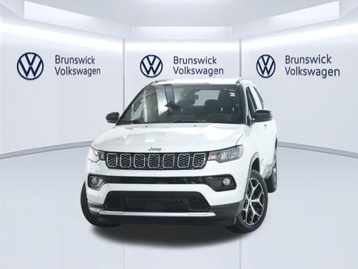 Bright White Clearcoat 2024 Jeep Compass Limited