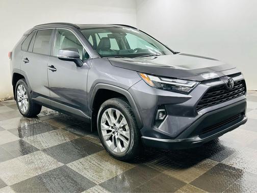 2022 Toyota RAV4 XLE Premium