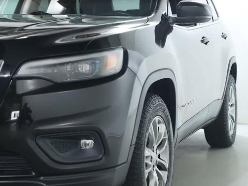 Diamond Black Crystal Pearlcoat 2021 Jeep Cherokee Latitude Lux