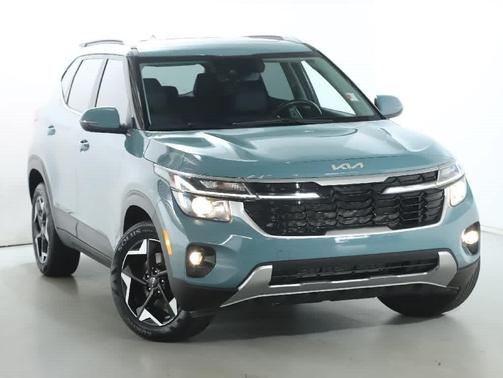 Pluton Blue 2024 Kia Seltos EX