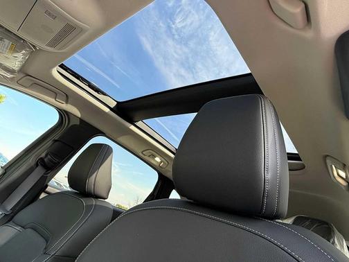 Rhodium White Metallic 2026 Mazda CX-5 2.5 S
