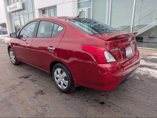 2017 Nissan Versa 1.6 SV
