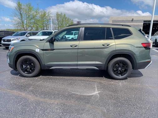 2025 Volkswagen Atlas 2.0T Peak Edition