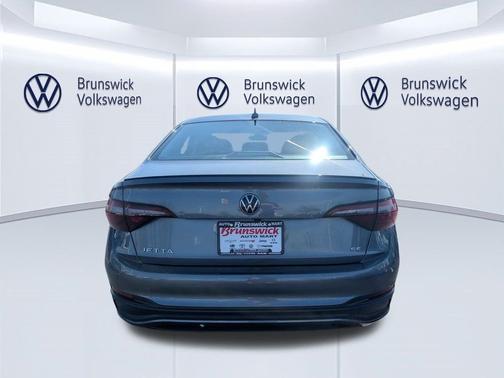 Platinum Gray Metallic 2023 Volkswagen Jetta 1.5T SE