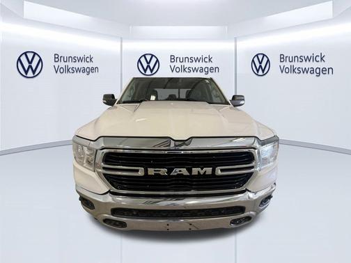 Bright White Clearcoat 2020 RAM 1500 Big Horn/Lone Star