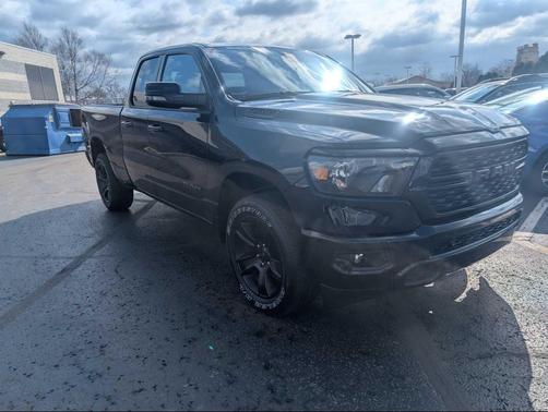 Diamond Black Crystal Pearlcoat 2023 RAM 1500 Big Horn/Lone Star