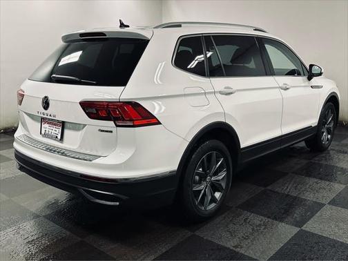 2022 Volkswagen Tiguan 2.0T SE 4MOTION