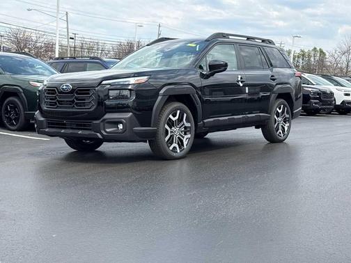 Crystal Black Silica 2026 Subaru Outback Touring XT