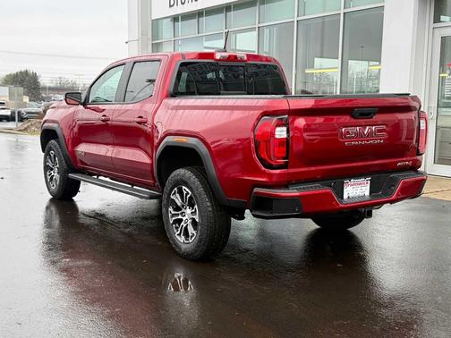 2023 GMC Canyon AT4
