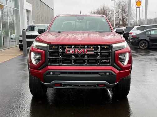 2023 GMC Canyon AT4