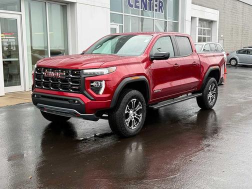 2023 GMC Canyon AT4