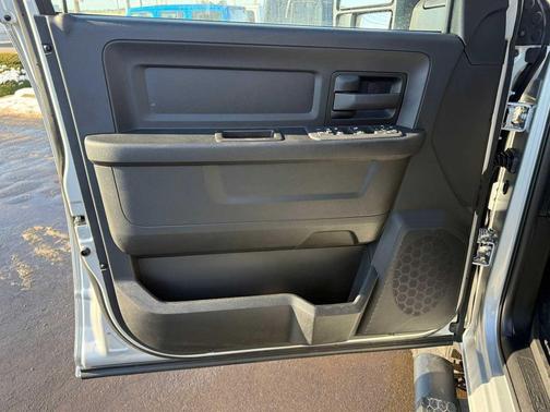 2026 RAM 2500 Warlock Crew Cab 4x4 6'4' Box