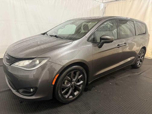2019 Chrysler Pacifica Touring Plus
