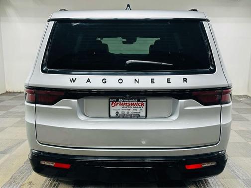 2024 Jeep Wagoneer Series II Carbide 4x4