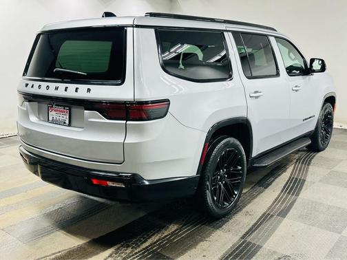 2024 Jeep Wagoneer Series II Carbide 4x4