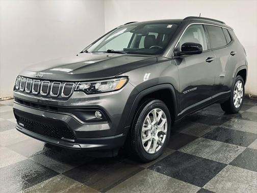 2022 Jeep Compass Latitude Lux