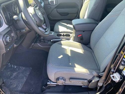 2025 Jeep Wrangler 4xe Sport S