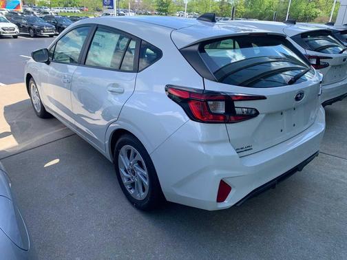 2025 Subaru Impreza Base