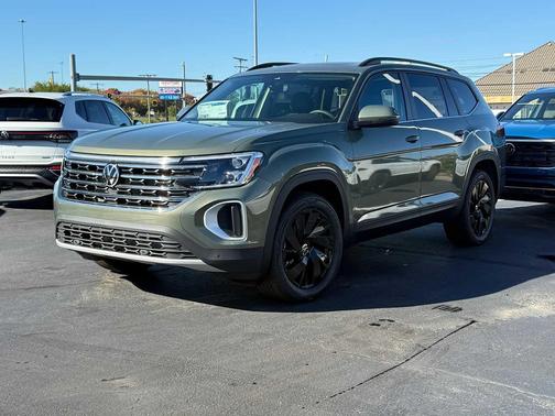 2026 Volkswagen Atlas 2.0T SE w/Technology 4MOTION