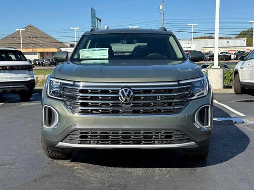 2026 Volkswagen Atlas 2.0T SE w/Technology 4MOTION
