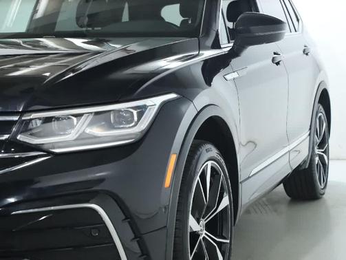 2022 Volkswagen Tiguan 2.0T SEL R-Line 4MOTION