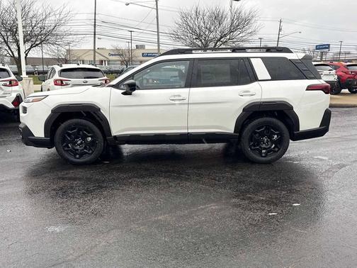 Crystal White Pearl 2026 Subaru Outback Limited