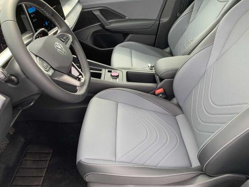 2025 Volkswagen Tiguan 2.0T SE 4MOTION