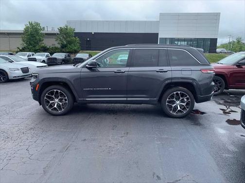 2025 Jeep Grand Cherokee Summit