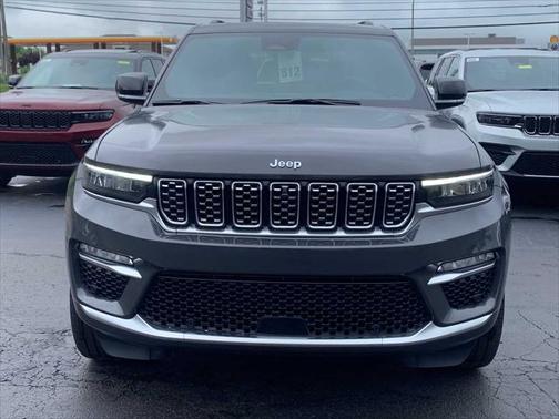 2025 Jeep Grand Cherokee Summit