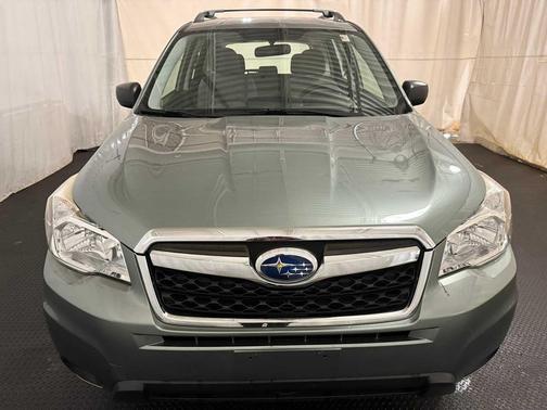 2016 Subaru Forester 2.5i