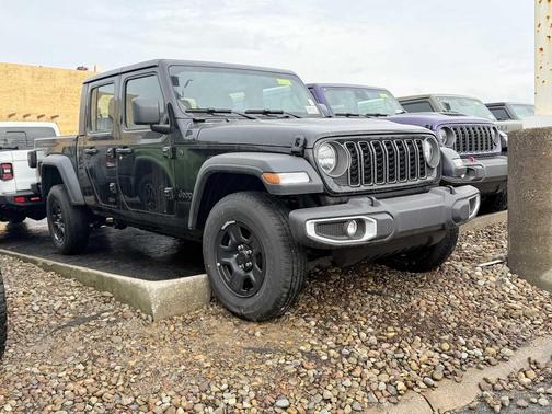 2026 Jeep Gladiator Sport