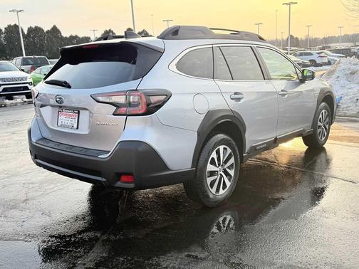 2025 Subaru Outback Premium