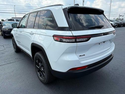 2025 Jeep Grand Cherokee Altitude