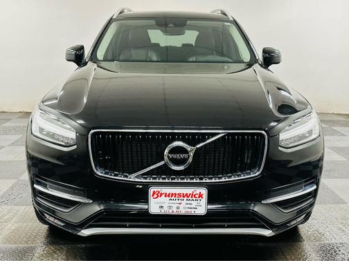 2019 Volvo XC90 T6 Momentum