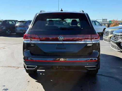 2026 Volkswagen Atlas 2.0T SE w/Technology 4MOTION