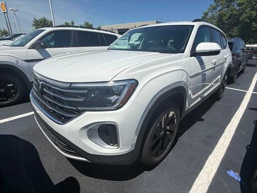 2025 Volkswagen Atlas 2.0T SE w/Technology 4MOTION