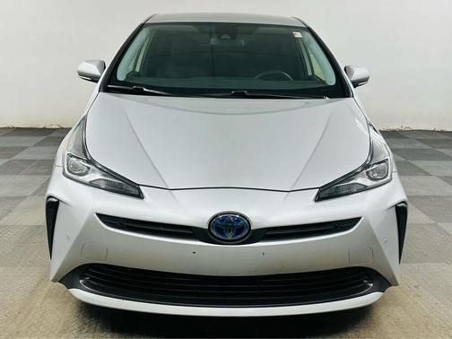 2019 Toyota Prius LE