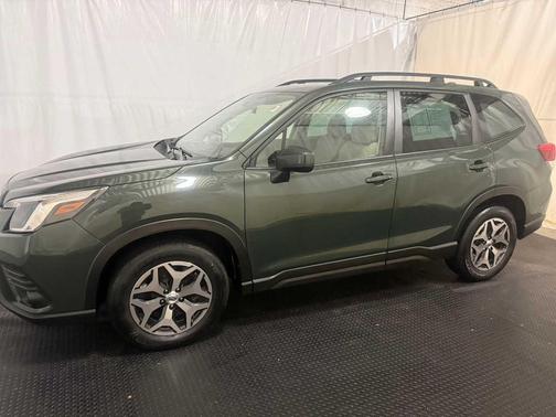 2023 Subaru Forester Premium