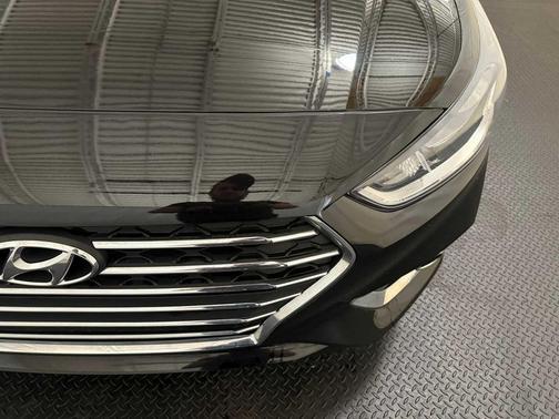 2020 Hyundai Accent SEL