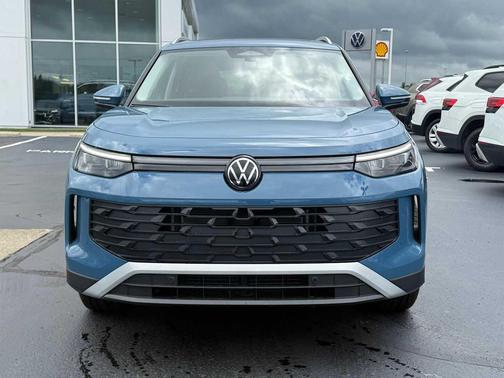 2025 Volkswagen Tiguan 2.0T SE 4MOTION