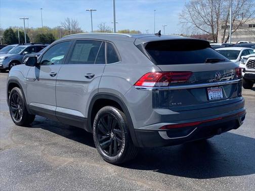 2022 Volkswagen Atlas Cross Sport 3.6L V6 SE w/Technology