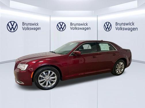 Velvet Red Pearlcoat 2016 Chrysler 300 S