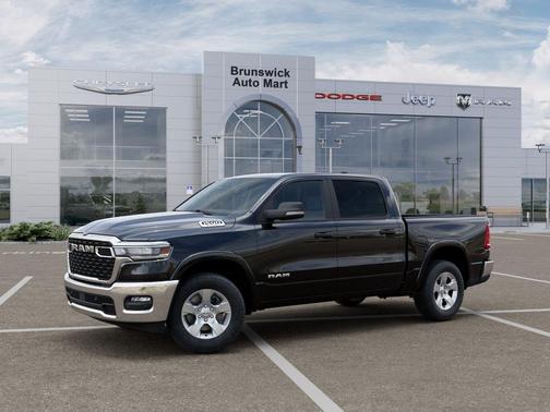 Diamond Black Crystal Pearlcoat 2026 RAM 1500 Big Horn/Lone Star